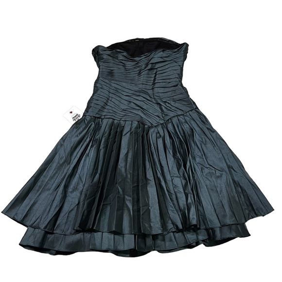 NWT HALSTON HERITAGE STRAPLESS IRIDESCENT TAFFETA PLEATED FOREST GREEN SIZE 2 - Picture 3 of 11